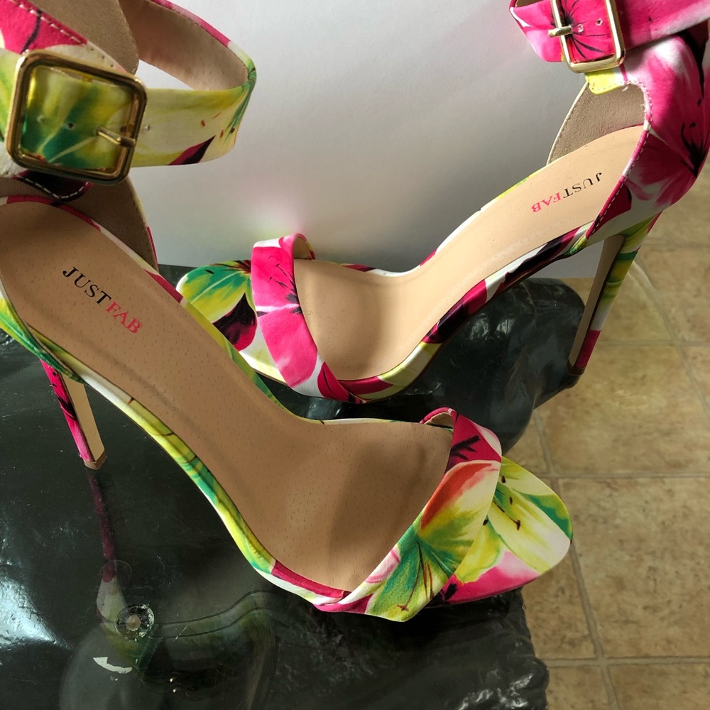 Shoes - Picture 2 of 2